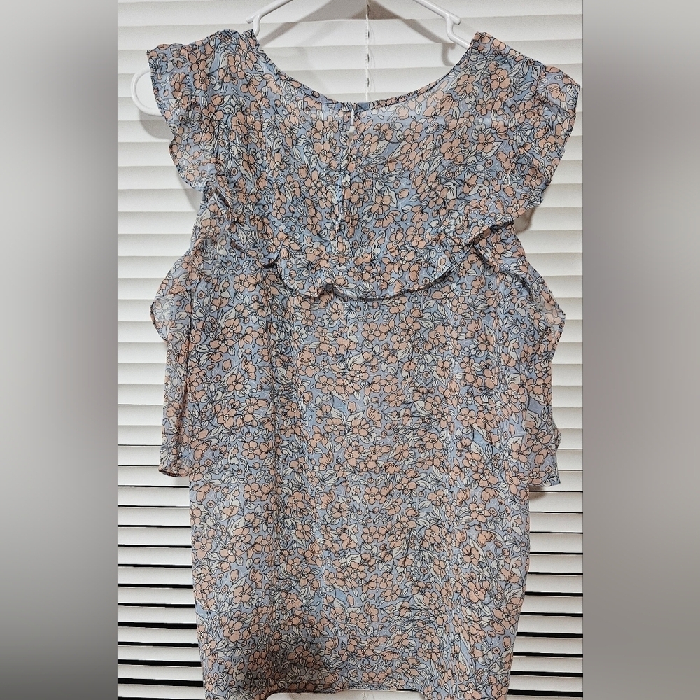 BCBG Generation Ruffle cold shoulder top size S - Picture 3 of 6
